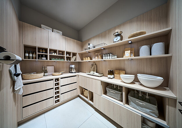 MONTREAL light fine oak