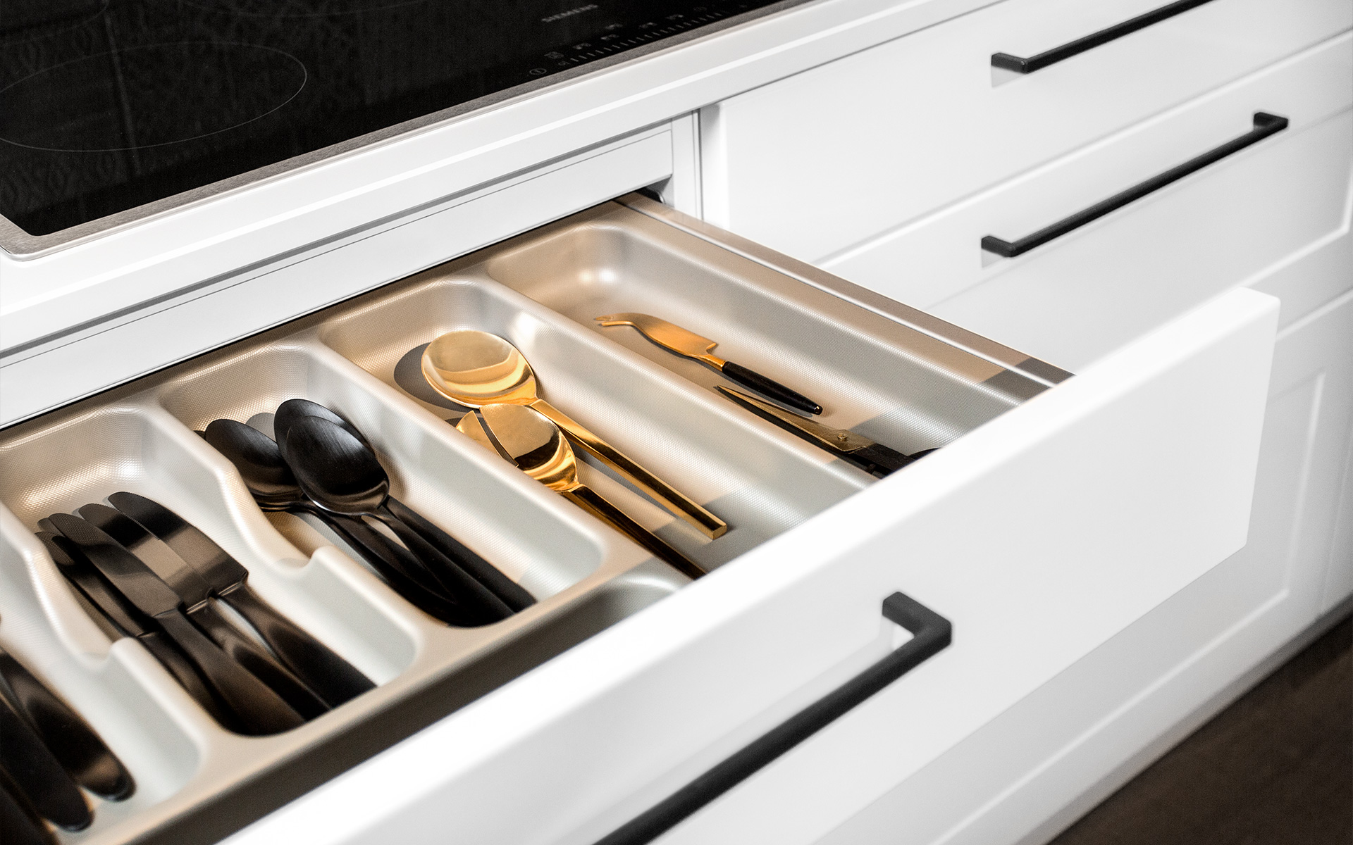 Interior organisation from Häcker for your new kitchen. Your kitchen  becomes a spatial miracle with smart organisation